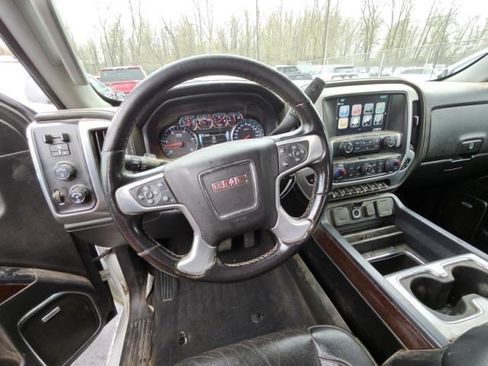 Used 2019 GMC Sierra 2500 SLT w/ Duramax Plus Package AWD/4WD image 5