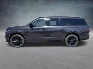New 2025 Lincoln Navigator L Reserve video 2
