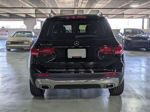 Used 2025 Mercedes-Benz GLB 250 image 9