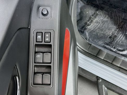 Used 2025 Nissan Frontier PRO-4X AWD/4WD image 17