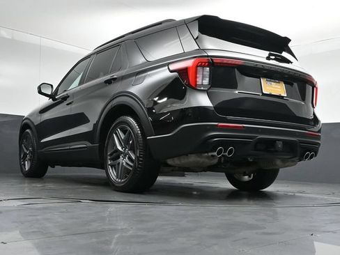 Certified 2025 Ford Explorer ST AWD/4WD image 44