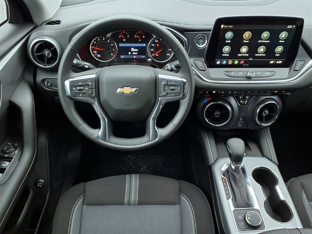 New 2026 Chevrolet Blazer LT w/ Convenience Package FWD image 6
