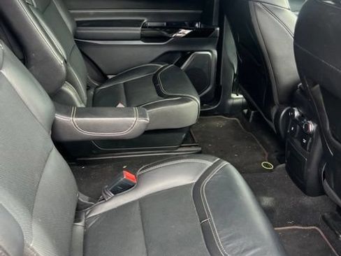 Used 2022 Ford Explorer ST AWD/4WD image 8