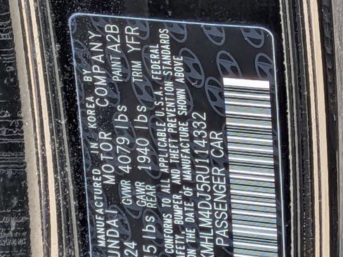 Used 2024 Hyundai Elantra Blue FWD image 32
