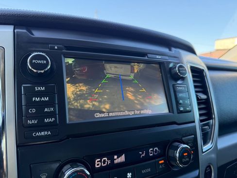 Used 2017 Nissan Titan PRO-4X AWD/4WD image 34