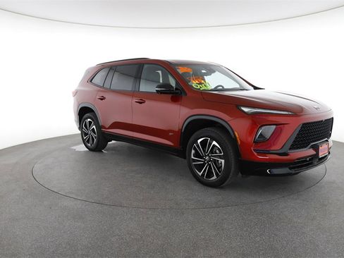 Used 2026 Buick Enclave Sport Touring w/ Power Package image 2