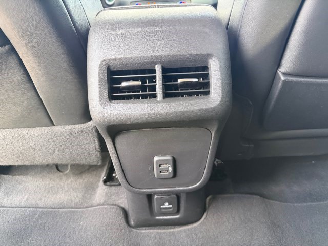 Used 2020 GMC Terrain SLT AWD/4WD image 19