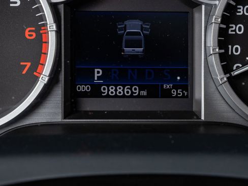 Used 2015 Toyota Tundra Platinum AWD/4WD image 21