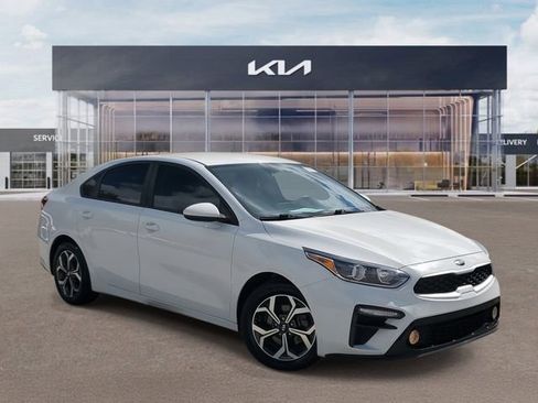 Used 2020 Kia Forte LXS image 1