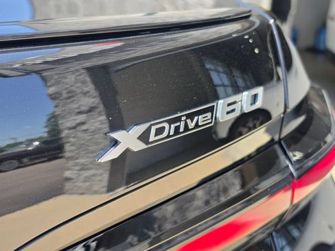 Used 2025 BMW i7 xDrive60 w/ Executive Package AWD/4WD image 7