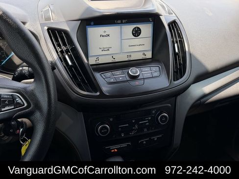 Used 2018 Ford Escape SE w/ SE Sync 3 Package FWD image 18