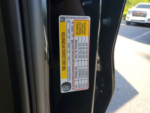Used 2024 GMC Sierra 1500 Denali w/ Denali Reserve Package AWD/4WD image 32