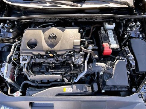 Used 2022 Toyota Camry LE image 30