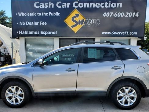 Used 2011 MAZDA CX-9 Touring w/ Moonroof & Bose Audio Pkg image 9