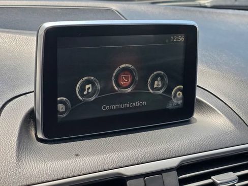 Used 2016 MAZDA MAZDA3 i Sport w/ Preferred Equipment Package FWD image 18