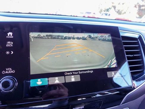 Used 2020 Honda Pilot EX image 18