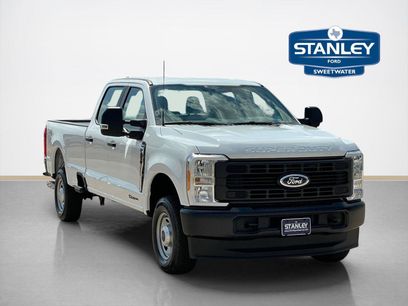 New 2026 Ford F250 XL w/ FX4 Off-Road Package