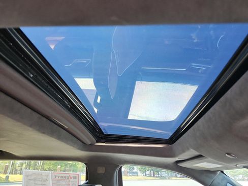 Used 2024 GMC Sierra 1500 Denali Ultimate image 11