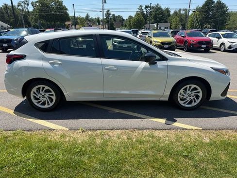 Used 2025 Subaru Impreza 2.0i AWD/4WD image 4