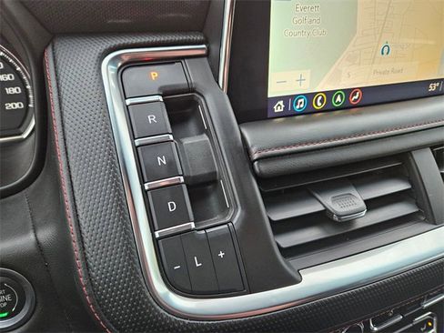 Used 2021 Chevrolet Suburban RST image 26