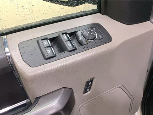 Used 2019 Ford F150 XLT w/ Trailer Tow Package image 28