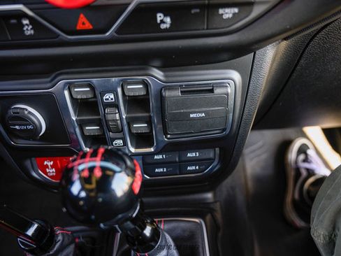 Used 2020 Jeep Wrangler Unlimited Rubicon AWD/4WD image 66
