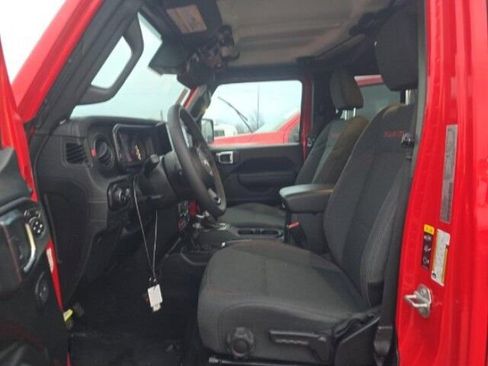 Used 2025 Jeep Wrangler Unlimited Rubicon image 7