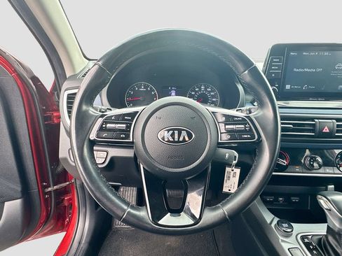 Used 2021 Kia Seltos S AWD/4WD image 11
