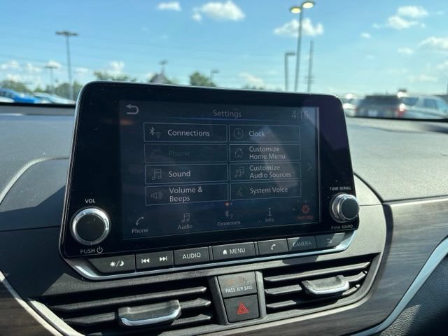 Used 2023 Nissan Altima 2.5 SV FWD image 16
