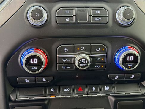 Used 2021 GMC Sierra 1500 Elevation image 16