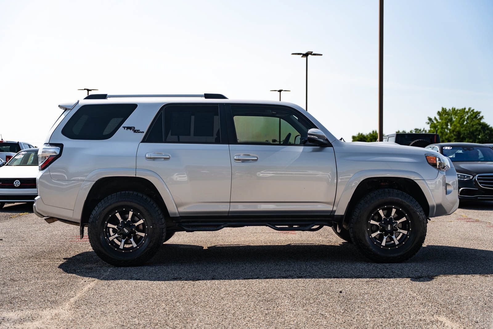 Used 2018 Toyota 4Runner TRD Off-Road Premium AWD/4WD image 8
