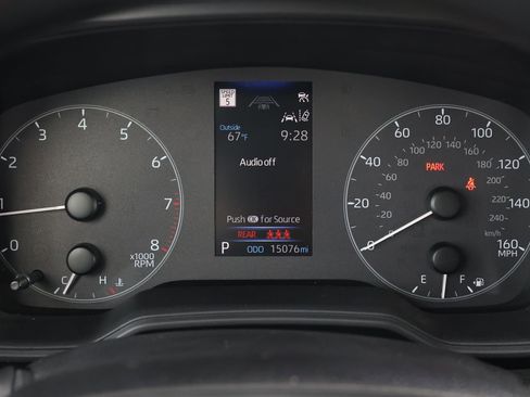 Used 2025 Toyota Corolla LE image 16