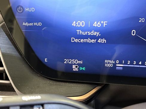 Used 2024 Buick Envision Sport Touring image 32