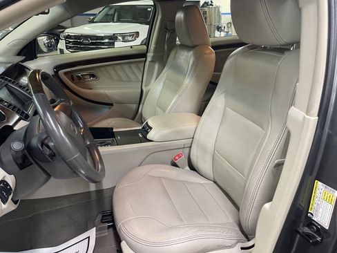 Used 2011 Ford Taurus Limited w/ 302A Rapid Spec Order Code image 14