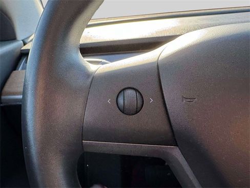 Used 2018 Tesla Model 3 Long Range image 21