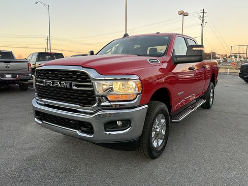 Used 2024 RAM 2500 Big Horn w/ Bed Utility Group image 2