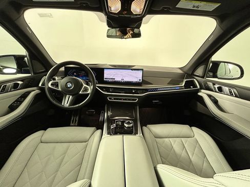 Used 2026 BMW X5 M60i AWD/4WD image 14