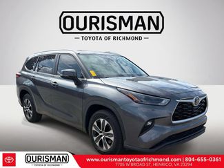Used 2023 Toyota Highlander XLE FWD video 1