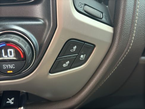 Used 2017 GMC Sierra 1500 Denali w/ Denali Ultimate Package AWD/4WD image 28
