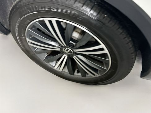 Used 2024 Volkswagen Tiguan Wolfsburg Edition image 11