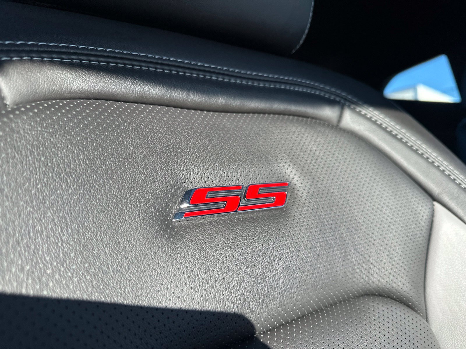 Used 2023 Chevrolet Camaro SS RWD image 37