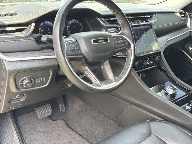 Used 2022 Jeep Grand Cherokee L Limited RWD image 19