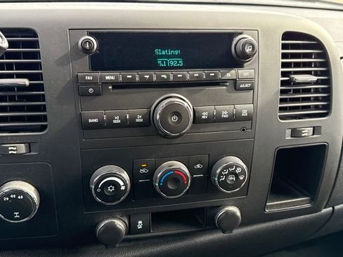 Used 2013 Chevrolet Silverado 2500 LT w/ Snow Plow Prep Package image 27