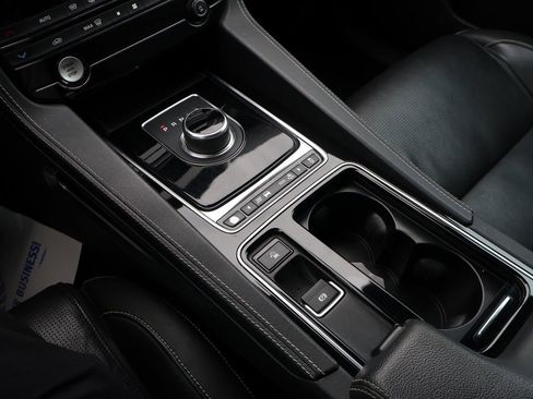 Used 2019 Jaguar F-PACE R-Sport AWD/4WD image 28