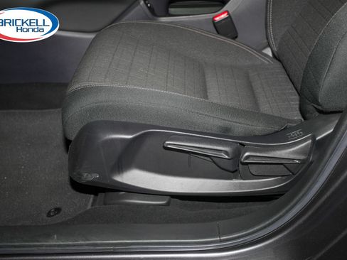 Certified 2024 Honda HR-V LX image 34
