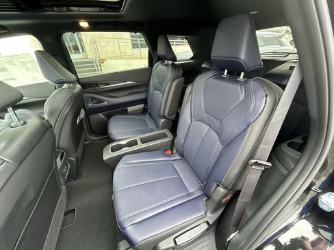 Certified 2026 INFINITI QX60 Sport w/ Dark Cargo Package AWD/4WD image 13