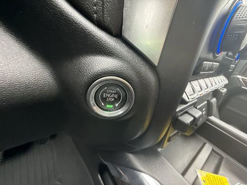 Certified 2020 Chevrolet Silverado 1500 RST image 23