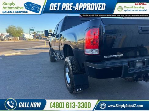 Used 2013 GMC Sierra 2500 Denali w/ Suspension Package, Off-Road AWD/4WD image 11