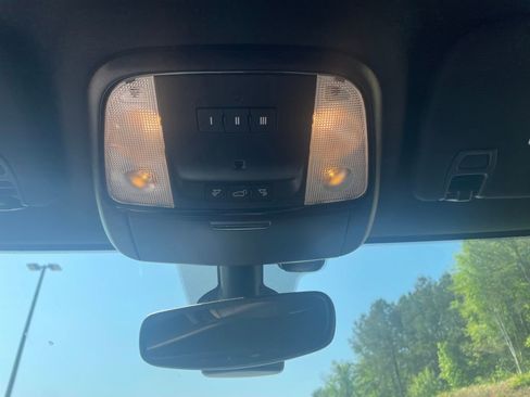 Used 2021 Dodge Durango R/T w/ Blacktop Package RWD image 19