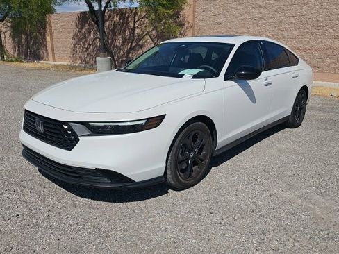 Used 2025 Honda Accord SE image 1